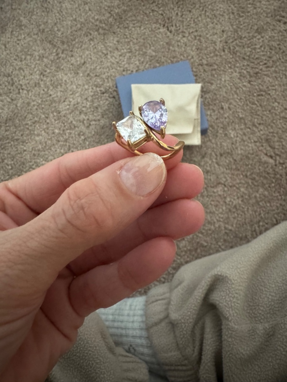 Ring - Picture 2 of 4